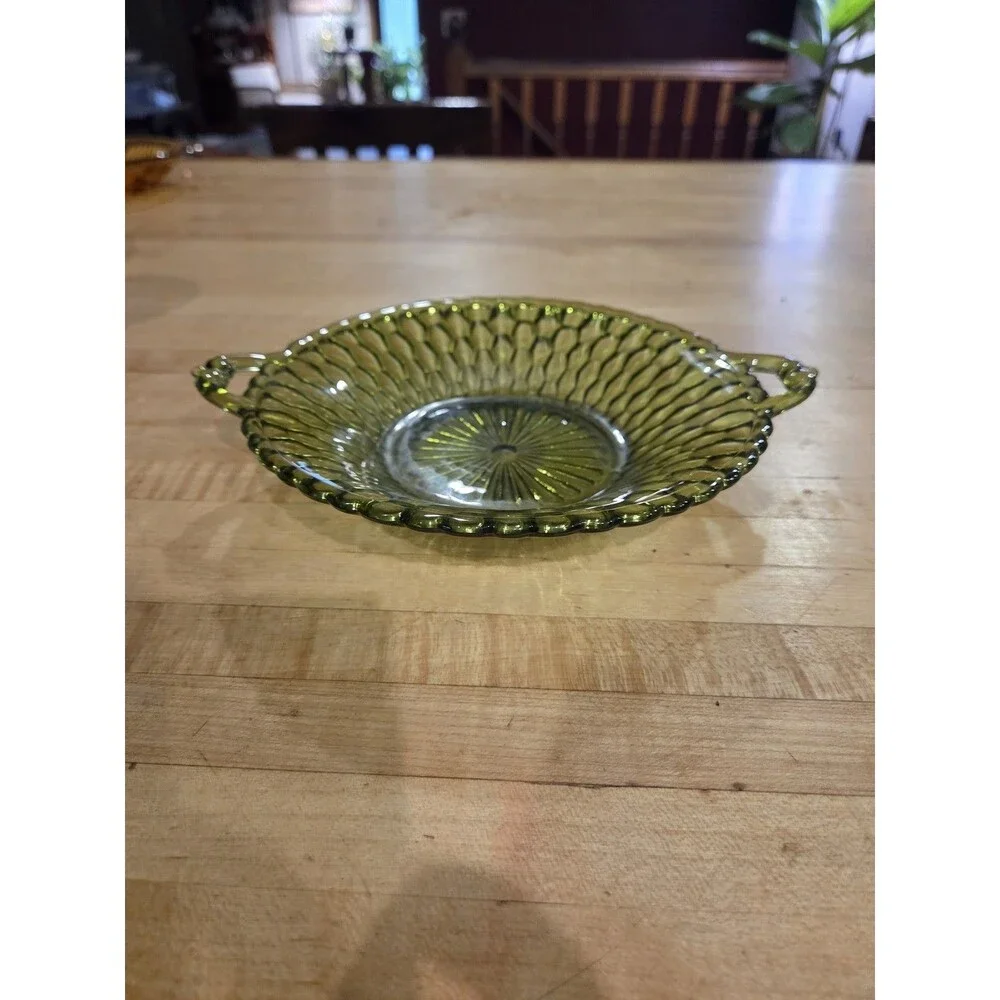 Vintage Indiana Glass Honeycomb Avocado Green Handled Bowl 9